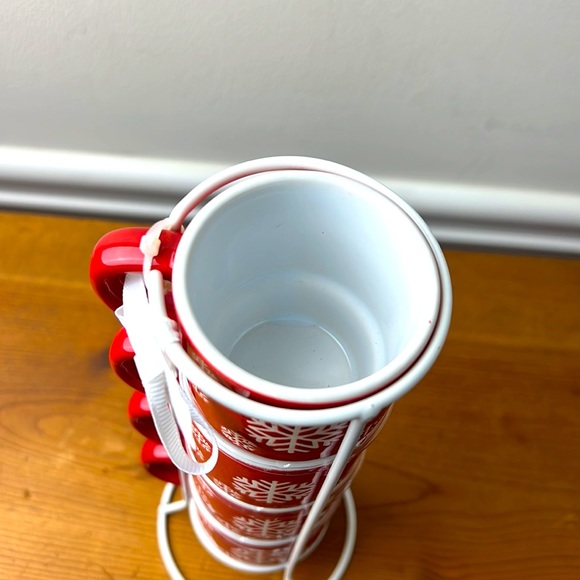 Signature Christmas Mugs in a tower - Expresso - Picture 4 of 6